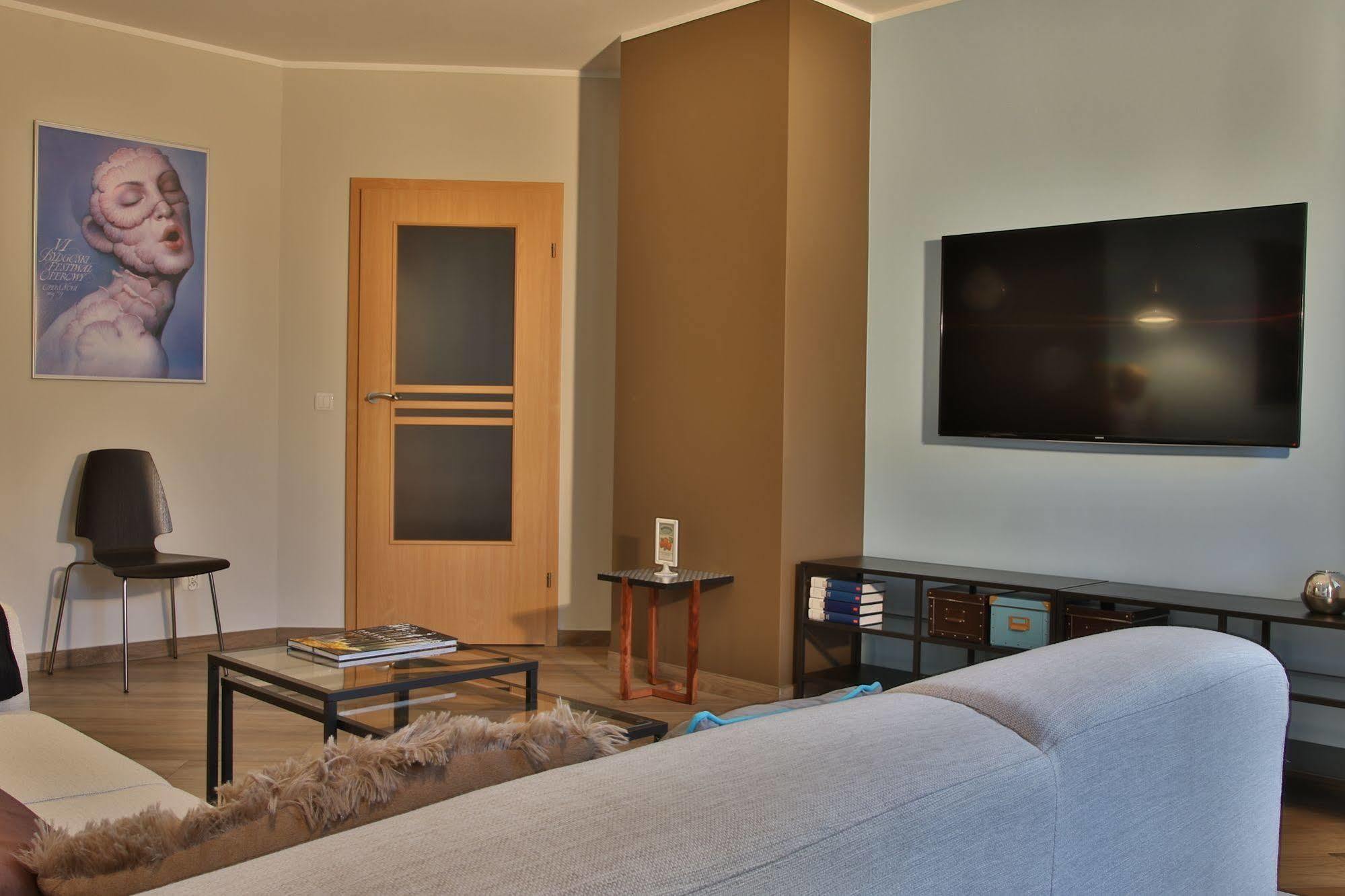 Apartamenty Bohaterow Kragujewca 6 ビィドゴシュチュ エクステリア 写真