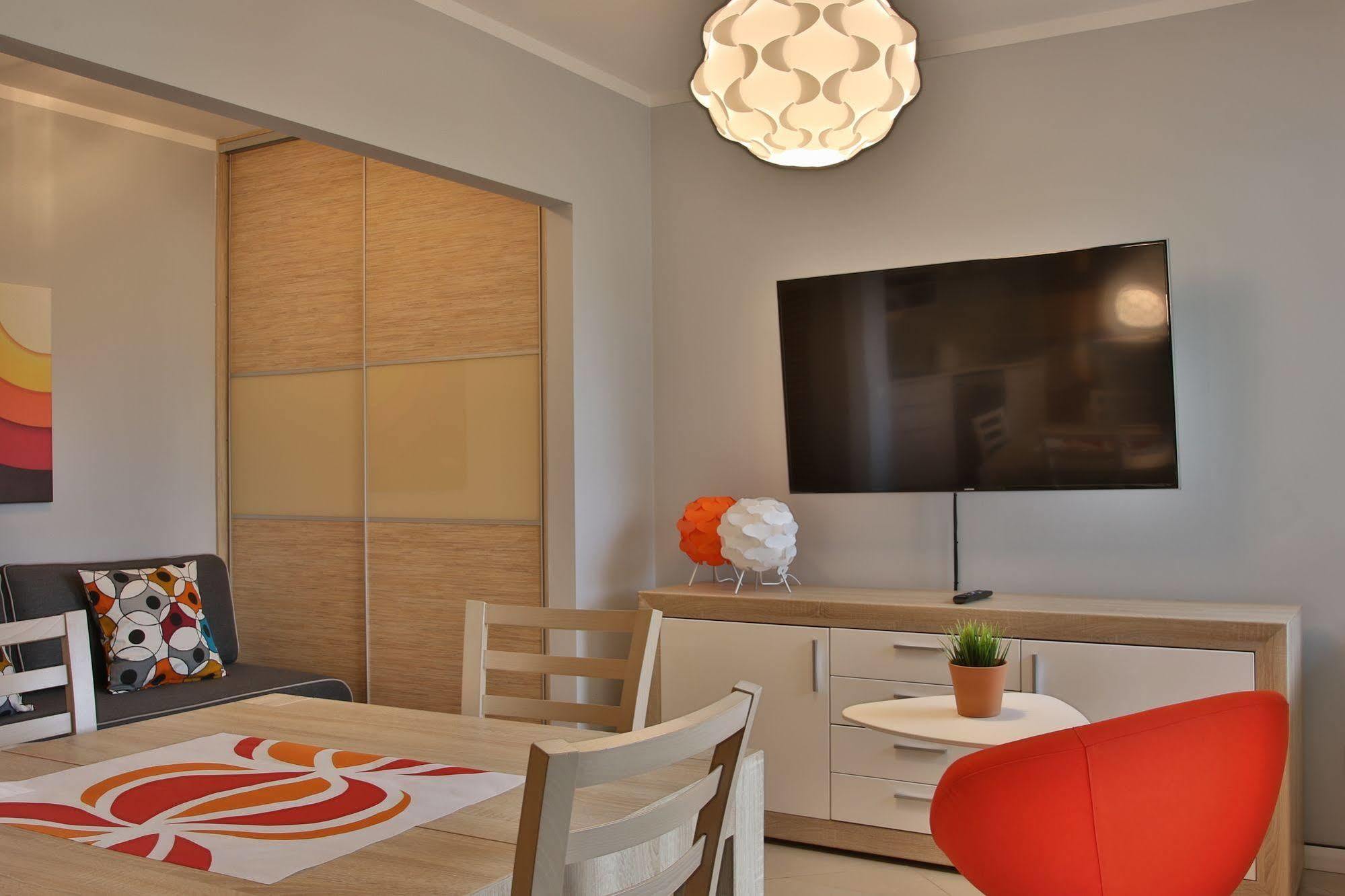 Apartamenty Bohaterow Kragujewca 6 ビィドゴシュチュ エクステリア 写真