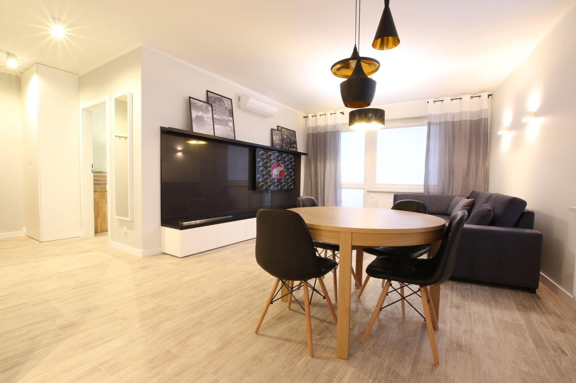 Apartamenty Bohaterow Kragujewca 6 ビィドゴシュチュ エクステリア 写真
