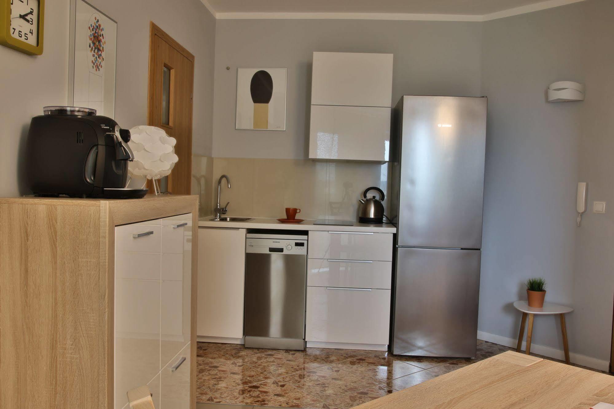 Apartamenty Bohaterow Kragujewca 6 ビィドゴシュチュ エクステリア 写真