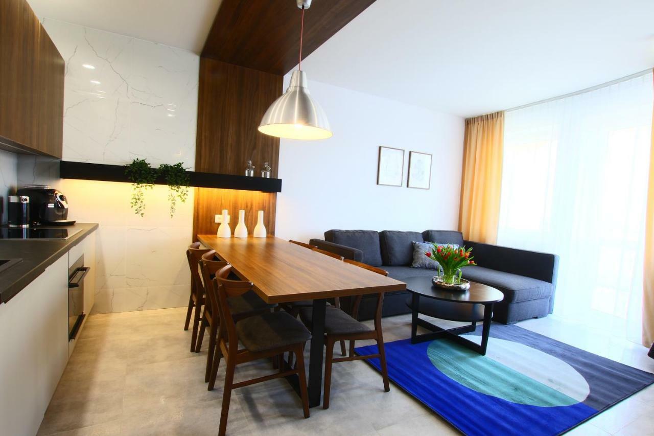 Apartamenty Bohaterow Kragujewca 6 ビィドゴシュチュ エクステリア 写真