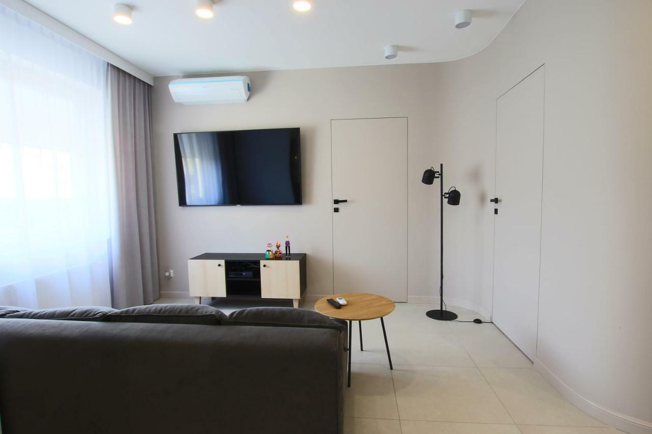 Apartamenty Bohaterow Kragujewca 6 ビィドゴシュチュ エクステリア 写真